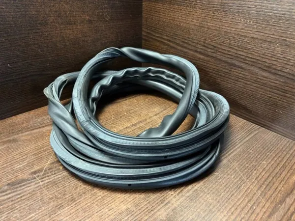OEM RAJ23279 Fram höger dörrfönsterpackning Toyota image 2