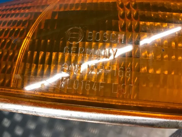 Porsche 911 Intermitente Derecho Lente OEM KL0164F image 6