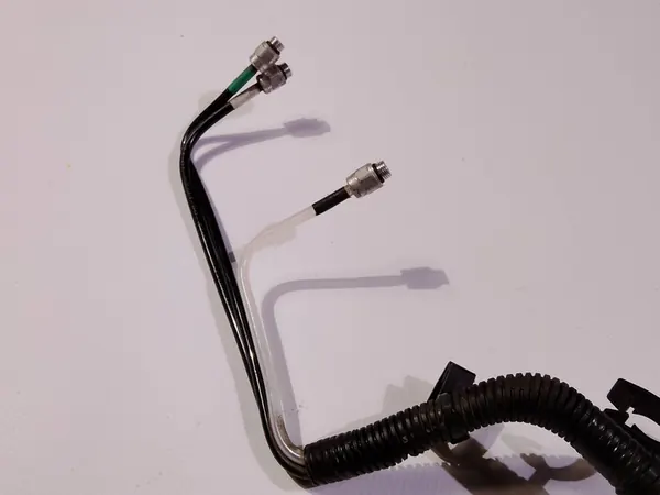 Linhas do compressor de suspensão pneumática traseira Dodge RAM 19- image 3