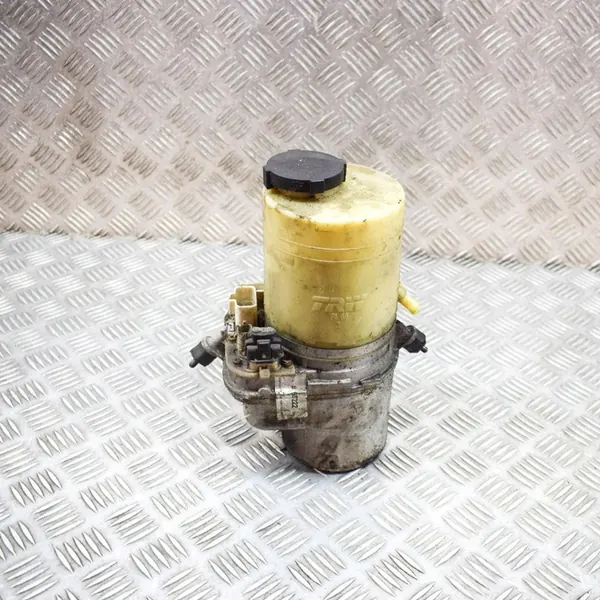 Opel Signum 2004 Stuurbekrachtigingspomp image 3