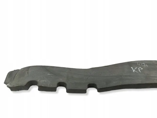 Revestimento de para-lamas Mitsubishi OE FOB58833 - Usado image 5