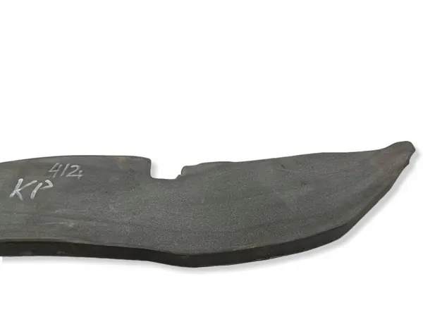 Revestimento de para-lamas Mitsubishi OE FOB58833 - Usado image 6