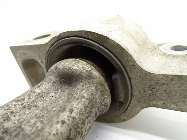 Braccio di controllo anteriore sinistro Audi Q3 image 8