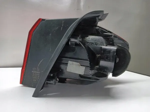 Luz Trasera Izquierda VW Golf VII Sportsvan image 5