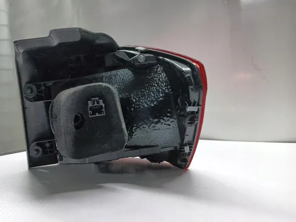 Luz Trasera Izquierda VW Golf VII Sportsvan image 6