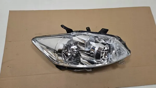 Faros Delantero Derecho Toyota Auris I Lift 81130-02A40 image 3