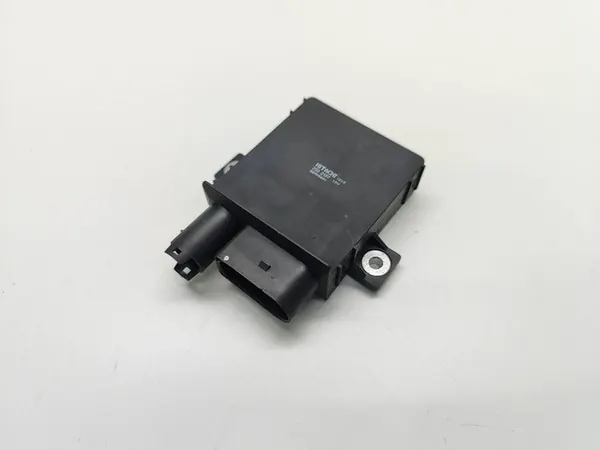 BMW X5 E70 Sytytysvastusrelemoduuli 3.0 D E71 X6 OEM image 2