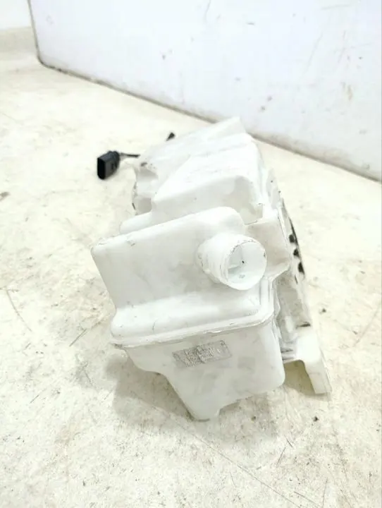 Volkswagen Atlas Pesuainesäiliö 3CN955453B image 2