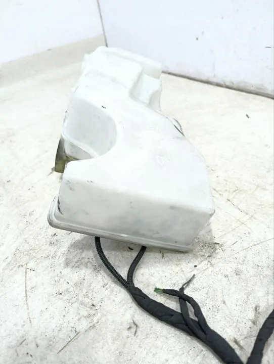 Volkswagen Atlas Pesuainesäiliö 3CN955453B image 4