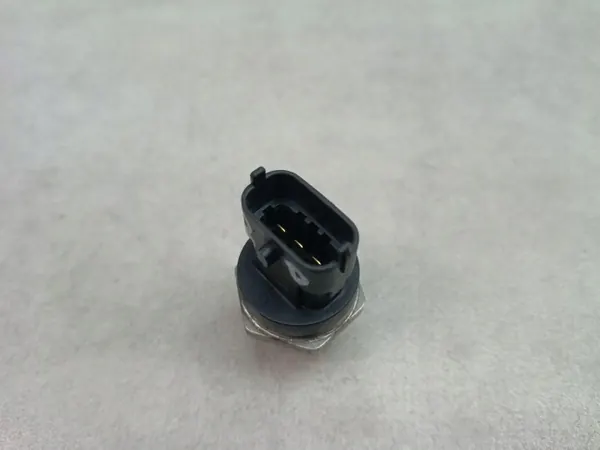 Sensor Pressão Combustível Jeep OEM 0281002982 - Usado image 5