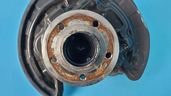 MERCEDES W177 A180 Höger Bakre Knuckle A2473560000 image 3