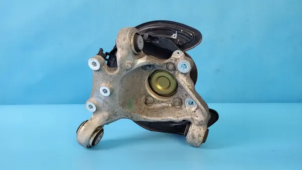 MERCEDES W177 A180 Höger Bakre Knuckle A2473560000 image 7