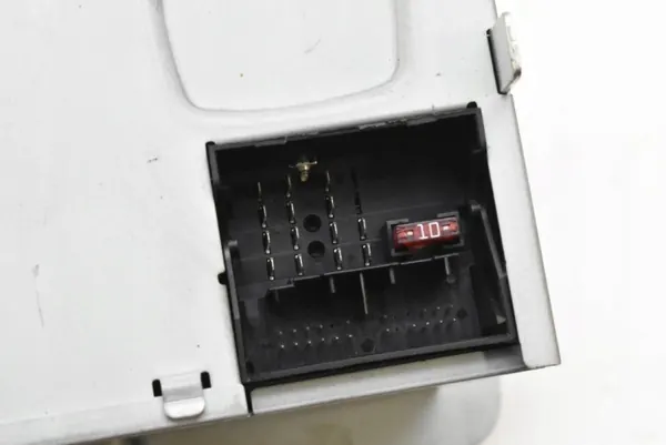 OEM 3C0035279D Radio CD RDS Navi pour VW Passat B7 image 8