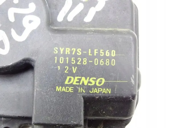 Suzuki Jimny III Deurslotactuator OEM 101528-0680 image 4