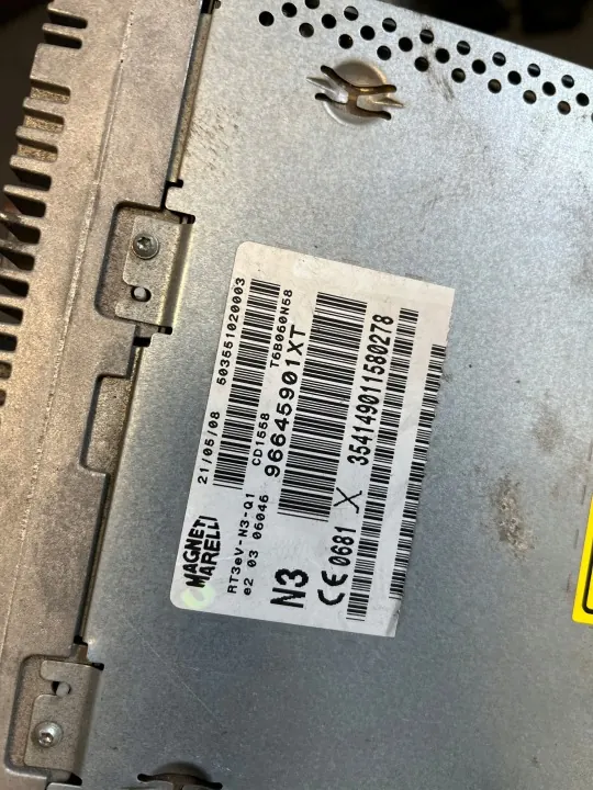 Rádio CD MP3 Peugeot 307 Coupé OEM 96645901XT image 4