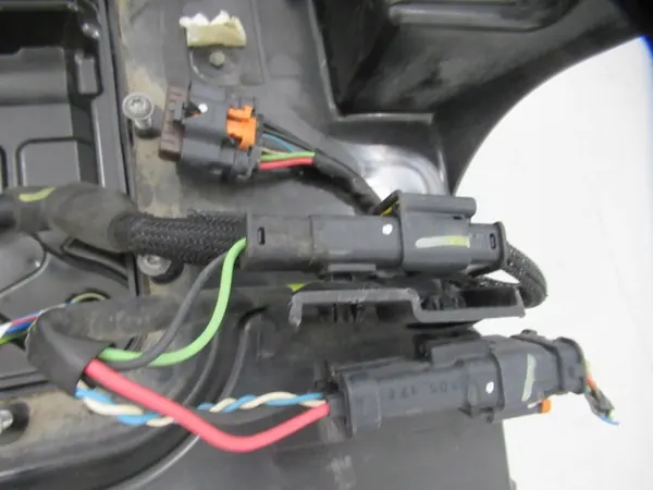 AdBlue Tank PEUGEOT 3008 II 2.0 BLUEHDI image 5