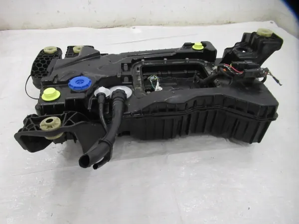 AdBlue Tank PEUGEOT 3008 II 2.0 BLUEHDI image 7