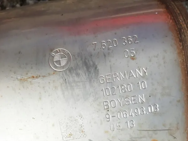 BMW OEM 7602286 7620362 Pakoputken Vaimennin F30 image 4