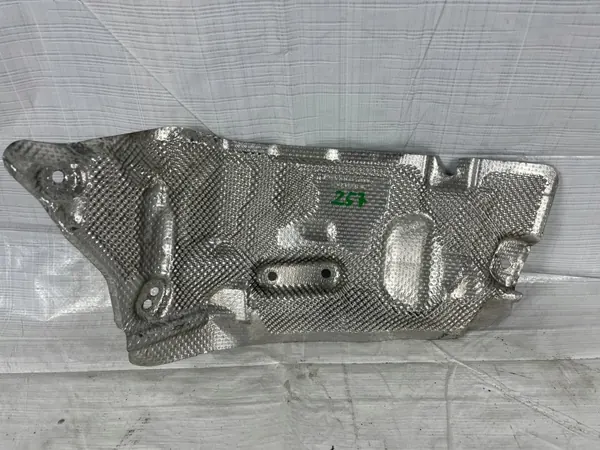 Couvercle isolation thermique OEM A2136821000 - Occasion image 2