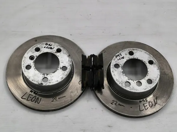 Discos e pastilhas dianteiros OEM TARCZE KLOCKI PRZÓD 22mm image 2