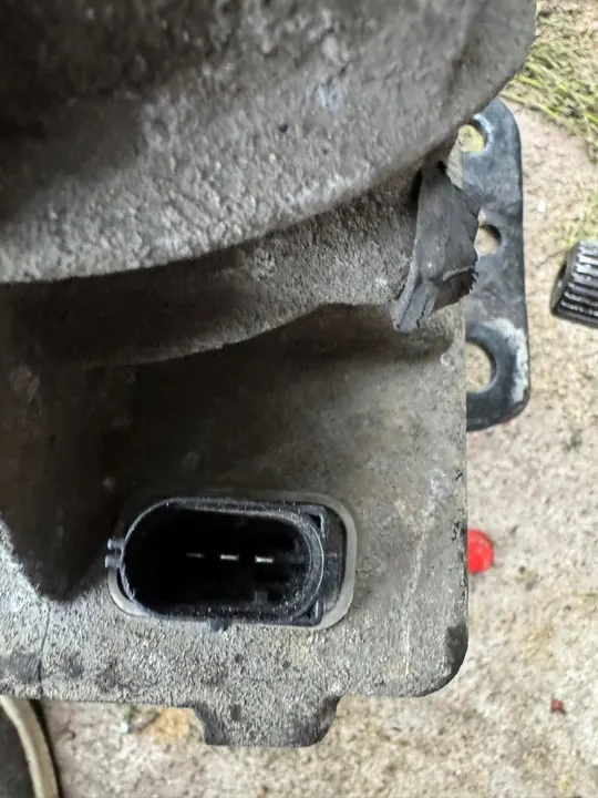 Bomba de direção assistida Volvo S60 II V60 I 2.0 D3 image 4