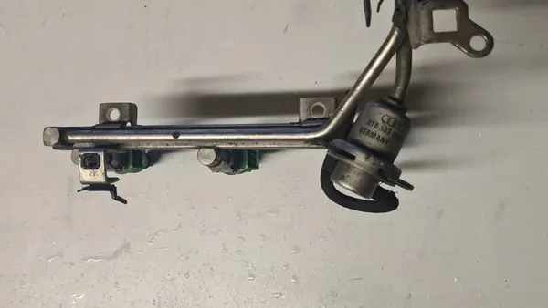 Audi A4 B6 A6 C5 2.4 Polttoaineputki 078133681AJ image 3