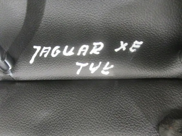 Jaguar XE X760 Achterste Midden Hoofdsteun OEM Leer image 5