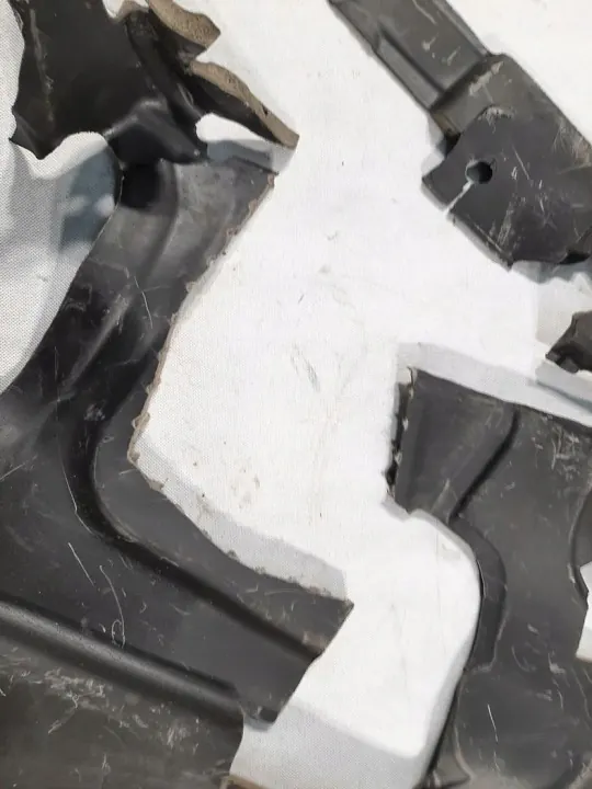 OEM 4S7863502B Kabinendämmung Rechts Vorne Audi R8 image 3