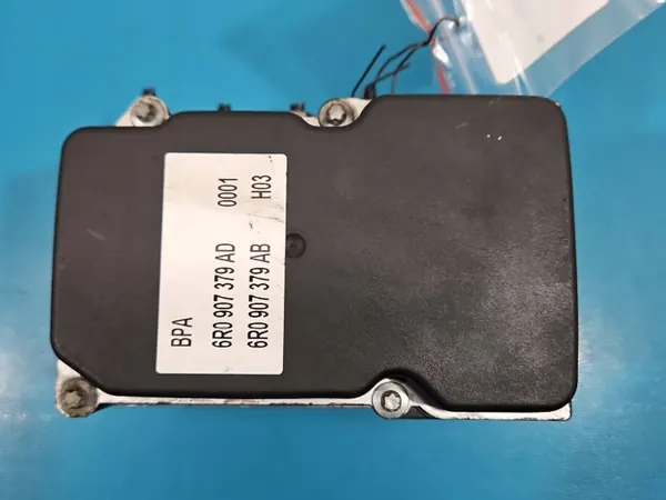 Pompe ABS d'occasion OEM 0265237040 pour Seat Ibiza IV image 10