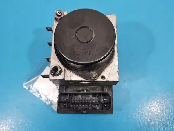 Pompe ABS d'occasion OEM 0265237040 pour Seat Ibiza IV image 5