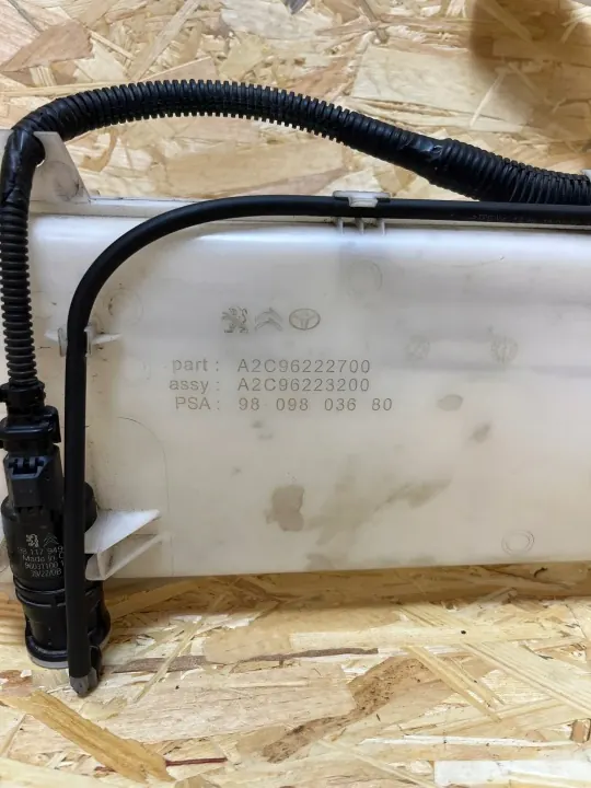 Spolarvätsketank OEM 9809803680 för Vivaro Expert Jumpy image 10