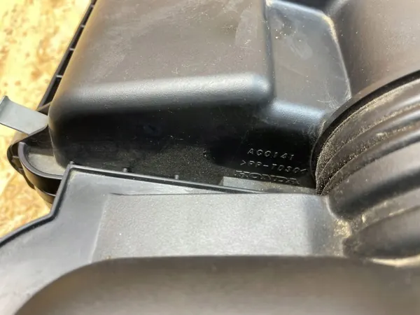 Ilmansuodatin Kotelo OEM KWS16345 Honda Jazz V image 9
