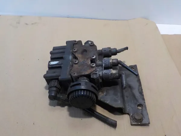 Válvula de ar ZAWÓR PODUSZEK VOLVO FL - Usado image 3