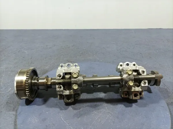 Árvore de cames Kia OE OEM Lochow-325196- Usado image 2