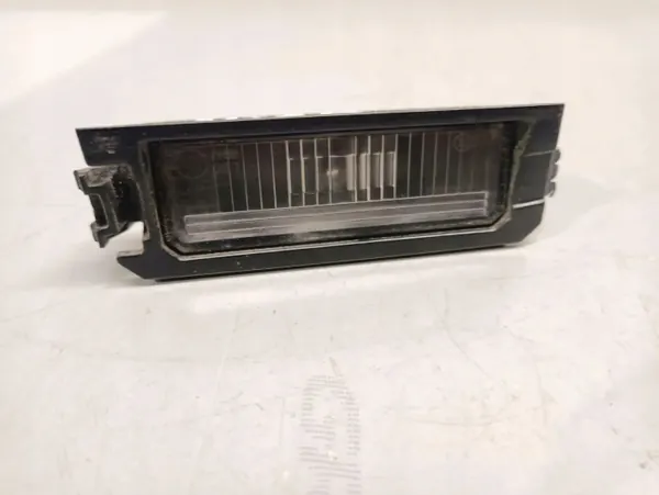 OEM 92502-F6000 Iluminação Painel Direita Traseira Kia OE image 2