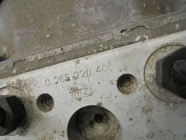 Audi ABS-pump OEM 8E0614111B Begagnat Skick image 6