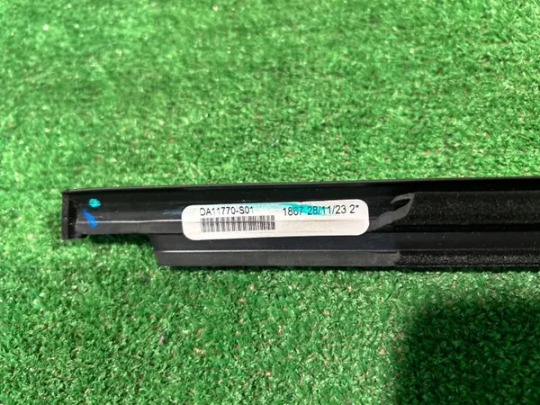 VW Tiguan II Allspace deurdrempelplaat OEM 5NN839478 image 10