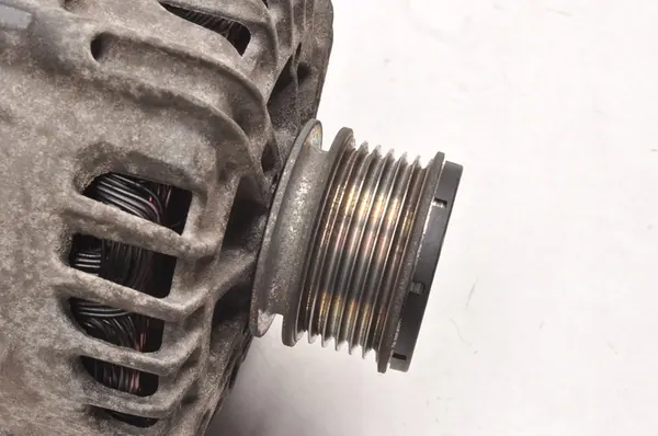 Vaihtovirtageneraattori Dacia Duster 1.5 DCI OE 23100-7707R image 2