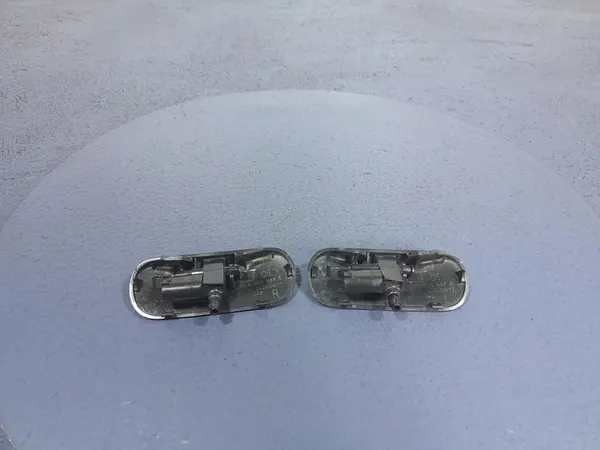 AUDI Q5 II FY LIFT Ruitensproeiers Links Rechts 80A955987A 80A955988AA image 3