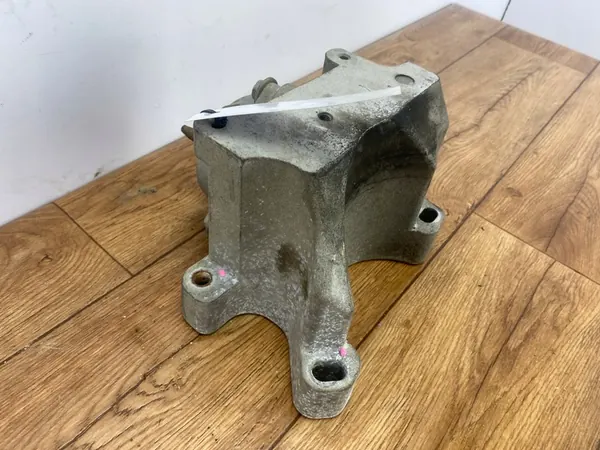 Vaihteiston tuki 5.7 HEMI Dodge Durango 2014+ image 3