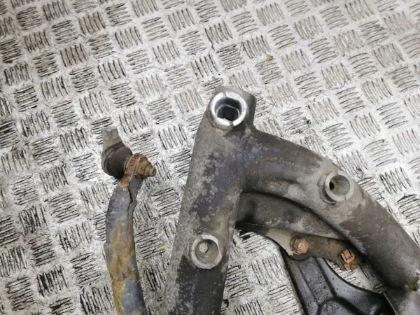 Mercedes-Benz C W204 Voorste hulpframe OEM A2043230765 image 8