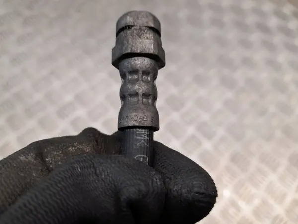 Audi A5 Rembekrachtiger Slang Voor Links 8W0611708B image 2