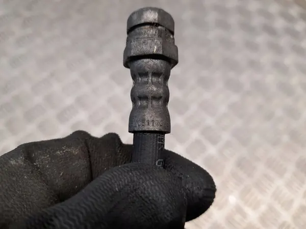 Audi A5 Rembekrachtiger Slang Voor Links 8W0611708B image 3