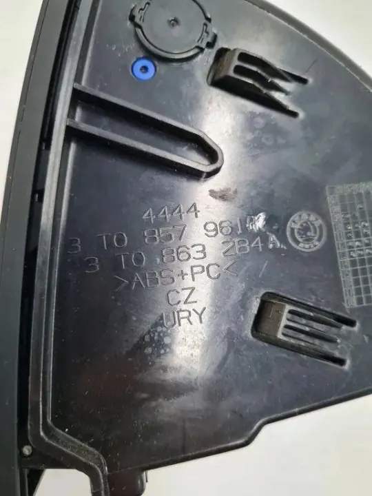 Cendrier Skoda OE OEM 3T0857961R pour Superb I 3U4 image 3