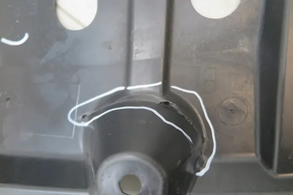 VÄNSTER MOTORLOCK TOYOTA YARIS III 1.5 HYBRID 51442-0D140 image 4