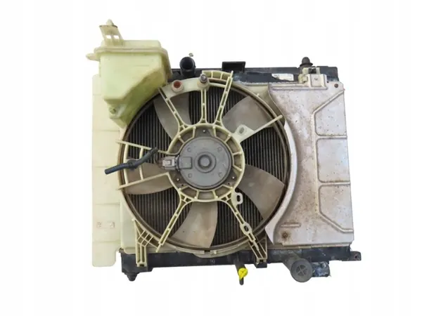 Jäähdytinpuhallin Toyota Yaris II MF422134-3340 2008-2011 image 2