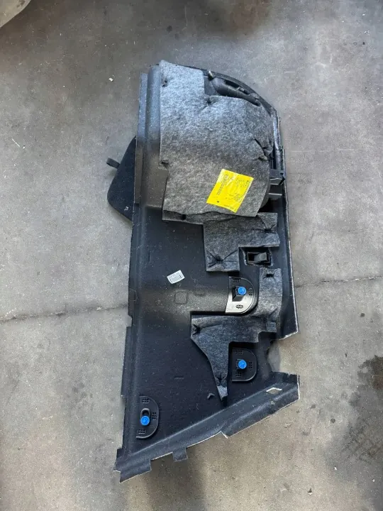 Coin de pare-chocs arrière droit OEM A2056909604 Mercedes image 3