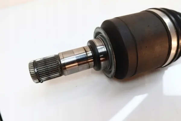 Mercedes W164 Främre Vänster Halvaxel GL X164 V8 image 4