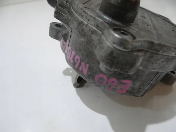 Pompe à vide OEM 7525075 pour BMW X5 E53 4.4 Essence image 5