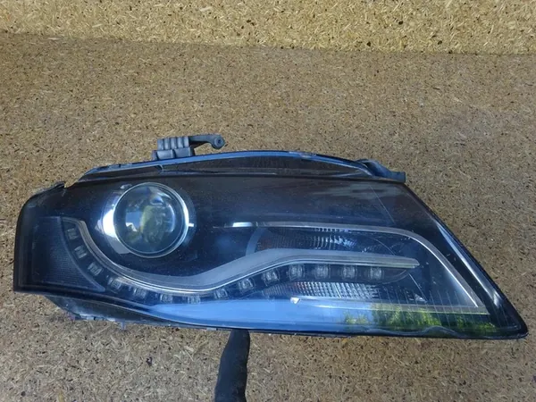 AUDI A4 B8 8K Faro Derecho Bixenon LED OEM 8K0941004D image 4